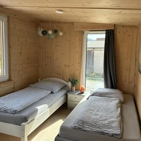 Geraeumiges Tiny Haus Fuer 1 Bis 8 Personen Mit Infrarotkabine *