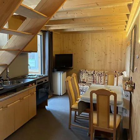 Geraeumiges Tiny Haus Fuer 1 Bis 8 Personen Mit Infrarotkabine * Oberoestheim
