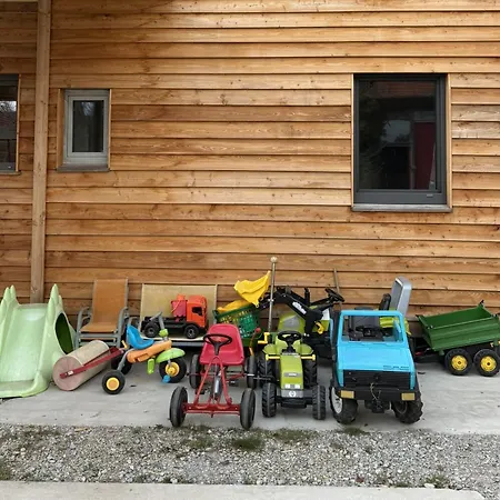 Geraeumiges Tiny Haus Fuer 1 Bis 8 Personen Mit Infrarotkabine *